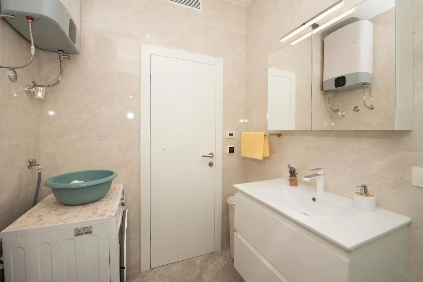 Apartments With A Parking Space Trogir - 24060