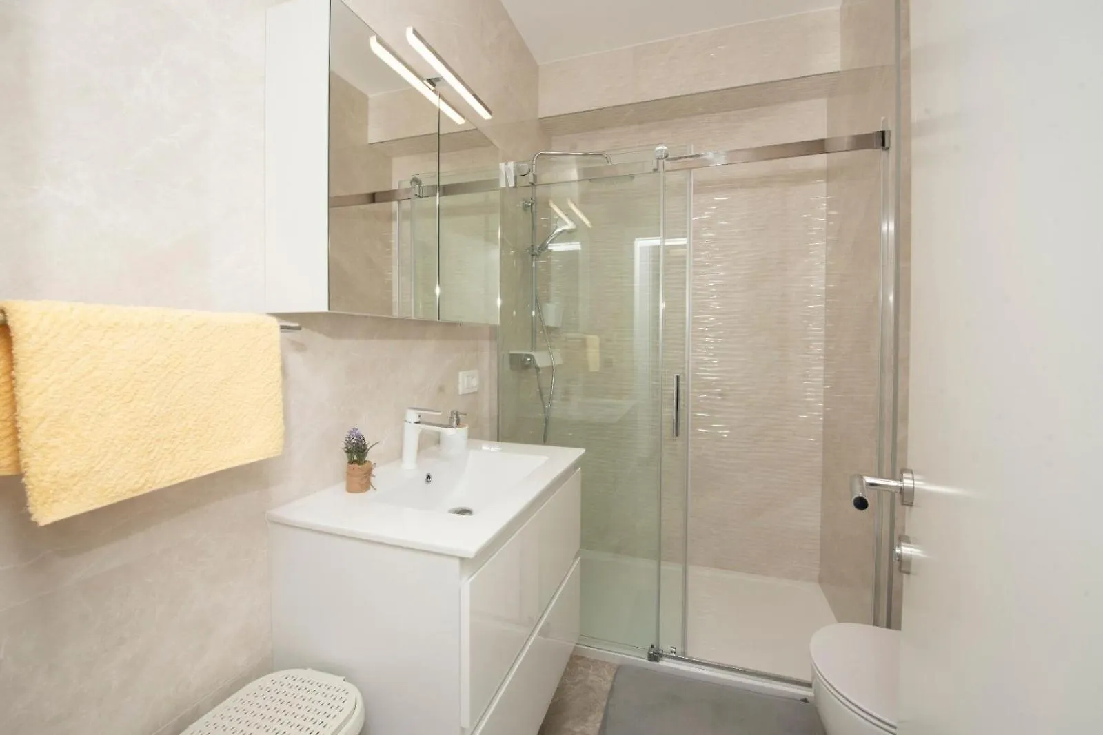 Apartments With A Parking Space Trogir - 24060
