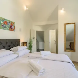 White Bed & Breakfast
