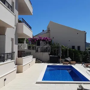 Apartment Lizzi., Trogir