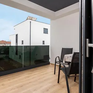  Apartment Bellezza